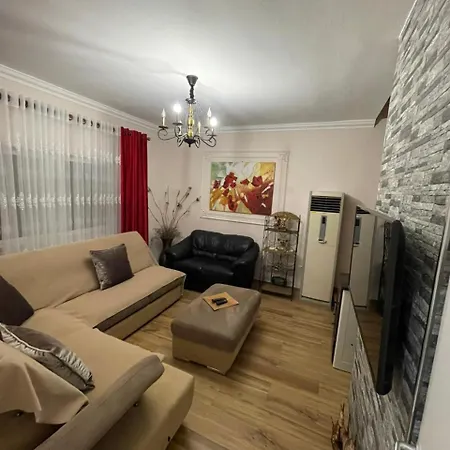 Villa Cozy Golem (Tirana)